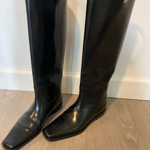 TOTEME Riding Boots in Black